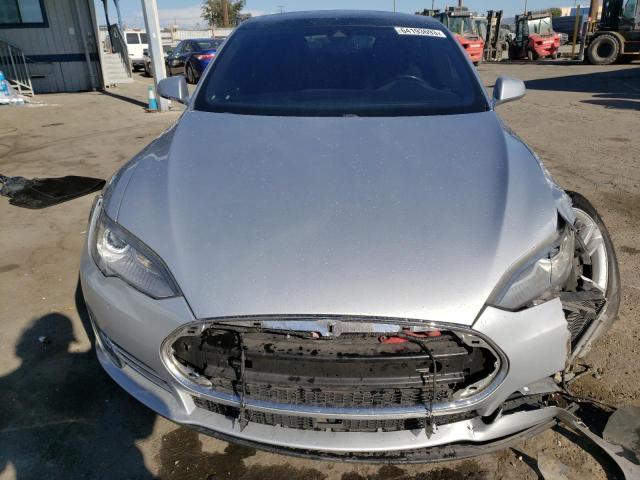 5YJSA1H18FFP79845 - 2015 TESLA MODEL S 85 SILVER photo 5