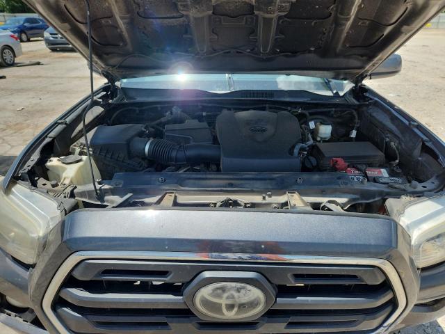 5TFAZ5CNXJX059211 - 2018 TOYOTA TACOMA DOUBLE CAB ნაცრისფერი ფოტო 11