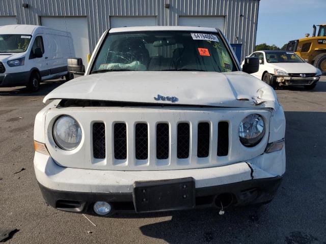 1C4NJRFB6ED904631 - 2014 JEEP PATRIOT LATITUDE WHITE photo 5