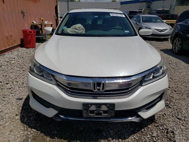 1HGCR2F37HA046416 - 2017 HONDA ACCORD LX WHITE photo 5