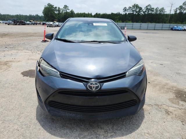 5YFBURHE0JP805344 - 2018 TOYOTA COROLLA L Көк фото 5