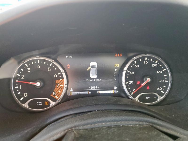 ZACNJBC19KPK01473 - 2019 JEEP RENEGADE TRAILHAWK 银色 照片 9