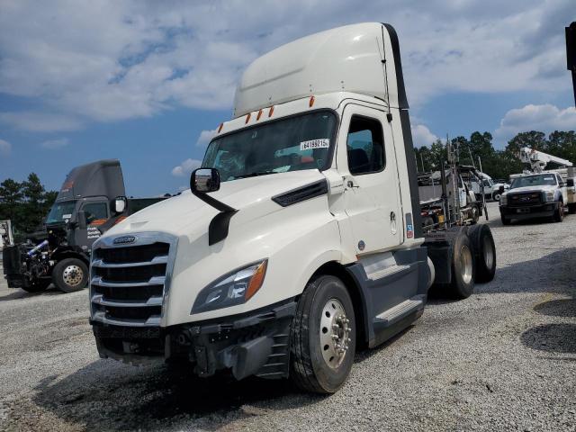 3AKJHLDV6KSKF9218 - 2019 FREIGHTLINER CASCADIA 1 Белый фото 2