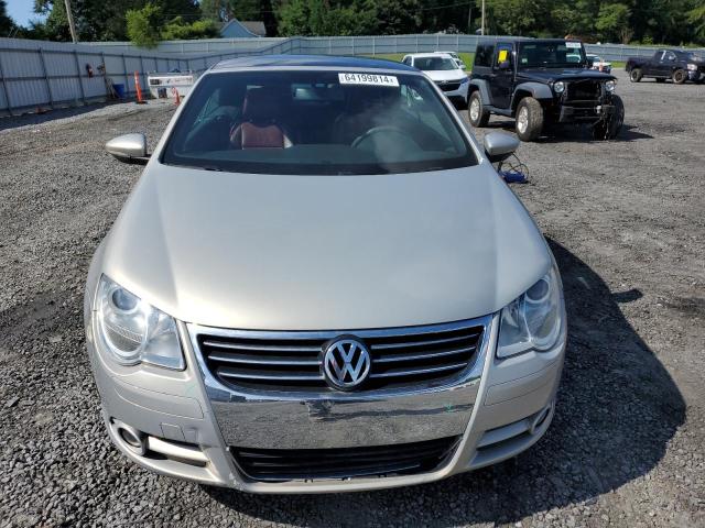 WVWFA7AH6AV015045 - 2010 VOLKSWAGEN EOS LUX 银色 照片 5