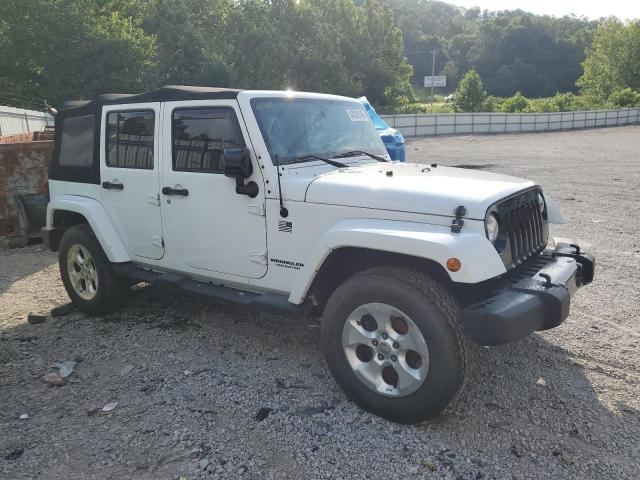 1C4BJWEG1EL322781 - 2014 JEEP WRANGLER U SAHARA WHITE photo 4