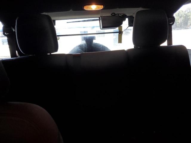 1C4BJWKG0HL635507 - 2017 JEEP WRANGLER U SPORT Biały zdjęcie 10