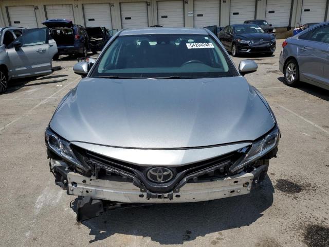4T1B11HK1KU229120 - 2019 TOYOTA CAMRY L 银色 照片 5