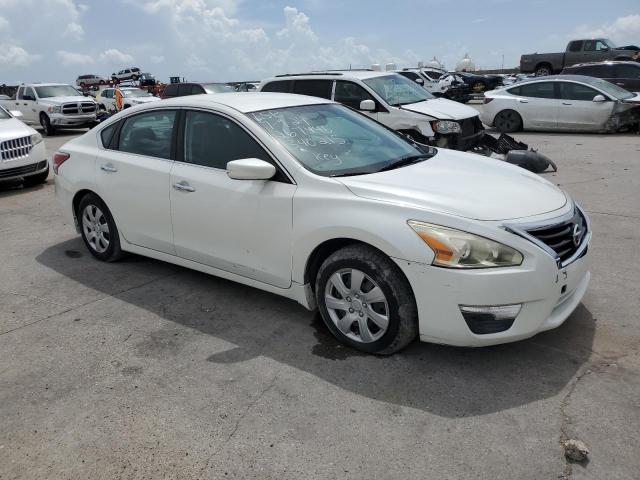 1N4AL3AP6FN340215 - 2015 NISSAN ALTIMA 2.5 WHITE photo 4