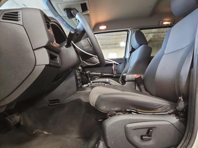 1J4RG4GK4AC157137 - 2010 JEEP COMMANDER SPORT თეთრი ფოტო 7