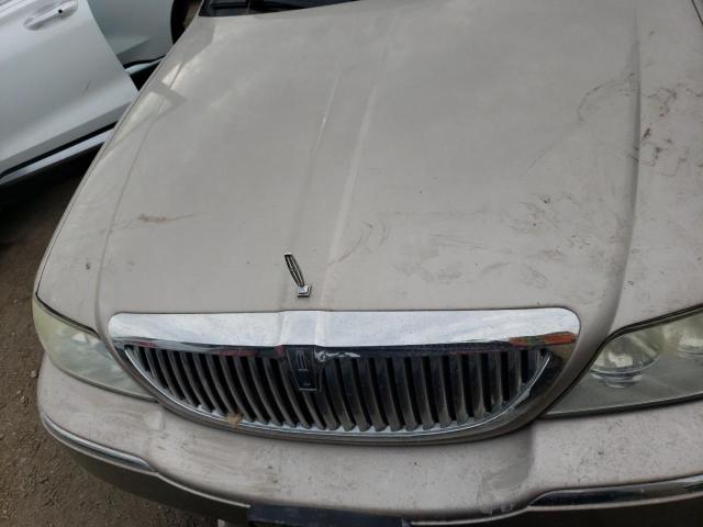 1LNHM81W93Y656031 - 2003 LINCOLN TOWN CAR EXECUTIVE CREAM photo 7