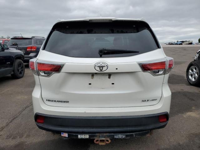 5TDJKRFH2GS287199 - 2016 TOYOTA HIGHLANDER XLE WHITE photo 6