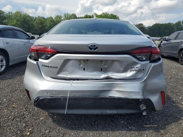 JTDBCMFE7RJ029531 - 2024 TOYOTA COROLLA LE 银色 照片 6