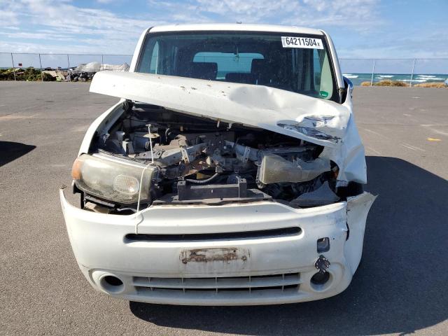 JN8AZ2KR1AT157302 - 2010 NISSAN CUBE BASE WHITE photo 5