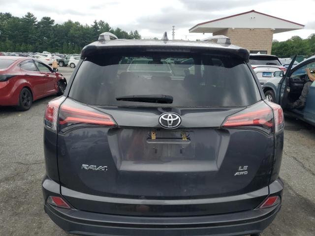 2T3BFREV8JW854439 - 2018 TOYOTA RAV4 LE Сұр фото 6