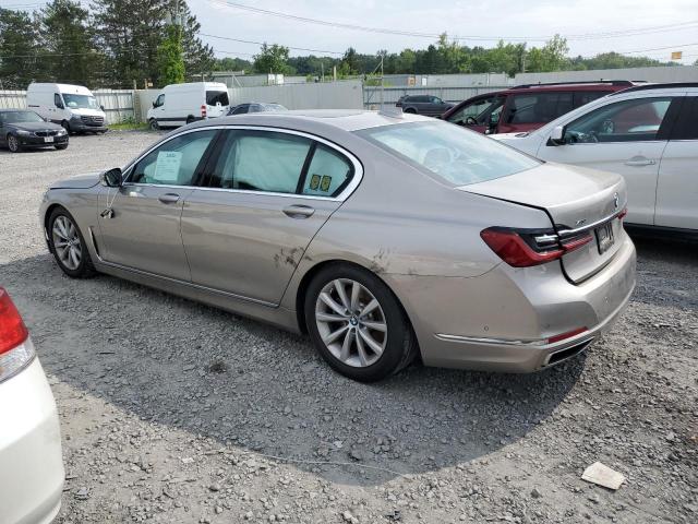 WBA7T4C09NCJ04658 - 2022 BMW 740 XI TAN photo 2