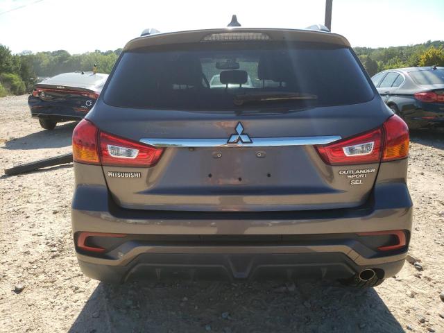 JA4AP4AW0JZ011338 - 2018 MITSUBISHI OUTLANDER SEL BROWN photo 6