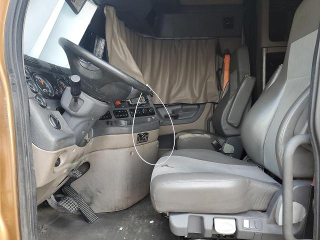 3AKJGLDR2JSHU4743 - 2018 FREIGHTLINER CASCADIA 1 Or photo 5