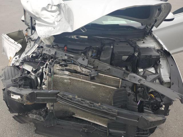 5NPE24AFXJH685641 - 2018 HYUNDAI SONATA SE SILVER photo 11