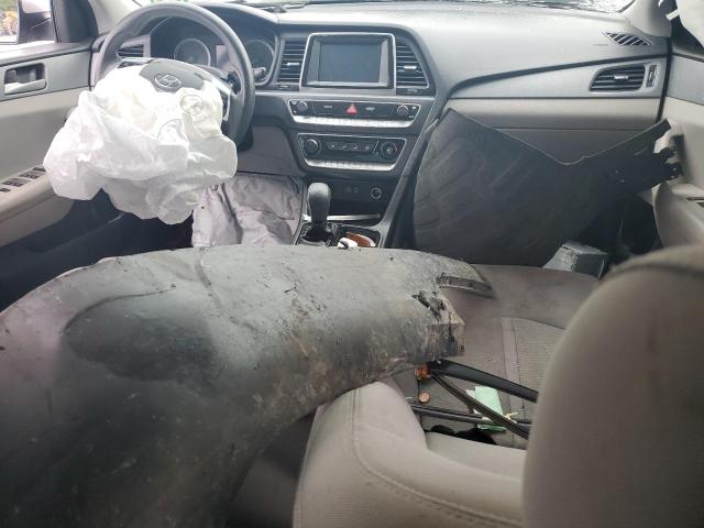 5NPE24AFXJH685641 - 2018 HYUNDAI SONATA SE SILVER photo 8