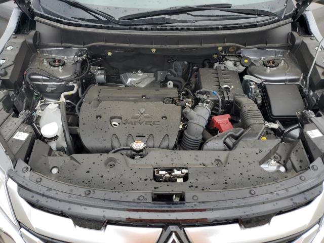 JA4ARUAU8MU017656 - 2021 MITSUBISHI OUTLANDER ES SILVER photo 12