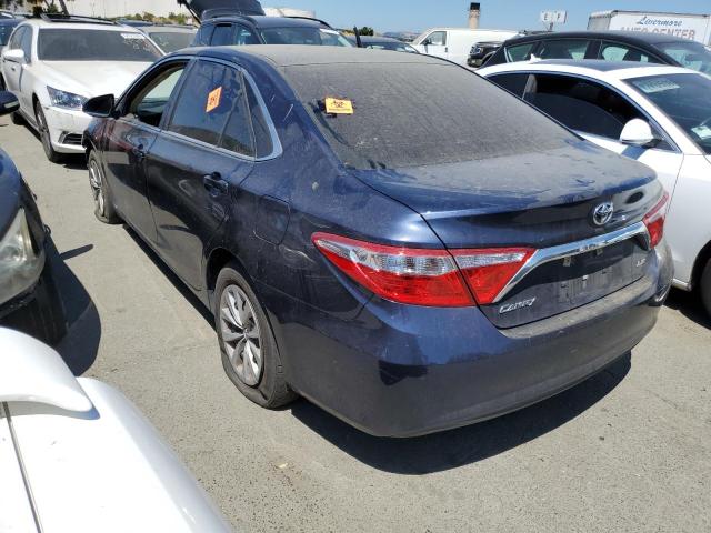 4T4BF1FK6FR458456 - 2015 TOYOTA CAMRY LE BLUE photo 2