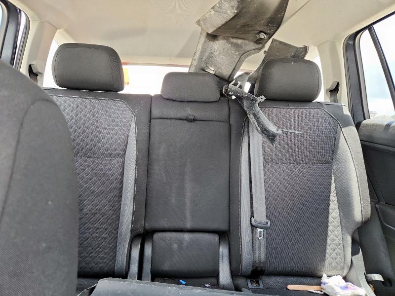 3VV1B7AX7MM007325 - 2021 VOLKSWAGEN TIGUAN S 灰色 照片 10