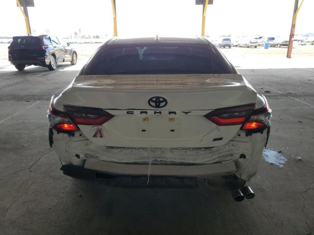 4T1G11AK4PU804771 - 2023 TOYOTA CAMRY SE NIGHT SHADE WHITE photo 6