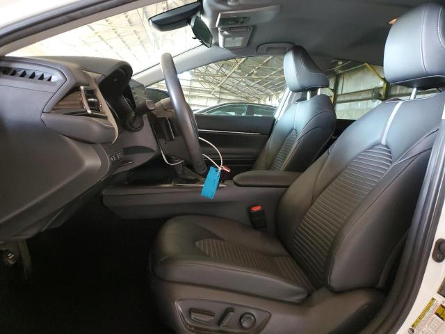 4T1G11AK4PU804771 - 2023 TOYOTA CAMRY SE NIGHT SHADE WHITE photo 7