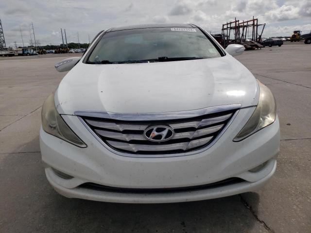 5NPEC4AC4CH380187 - 2012 HYUNDAI SONATA SE WHITE photo 5