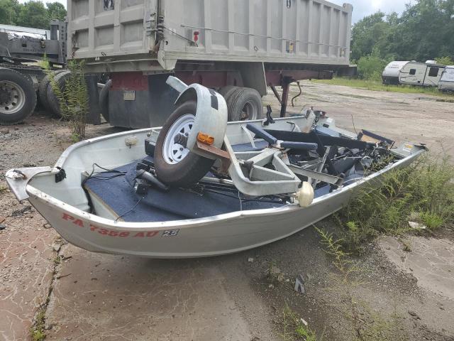 LWN1512VH990 - 1990 LOWE BOAT SILVER photo 2