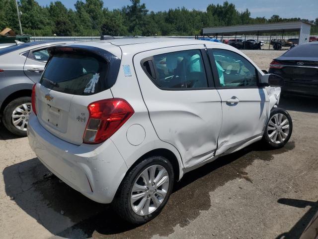 KL8CD6SA2JC438537 - 2018 CHEVROLET SPARK 1LT WHITE photo 3