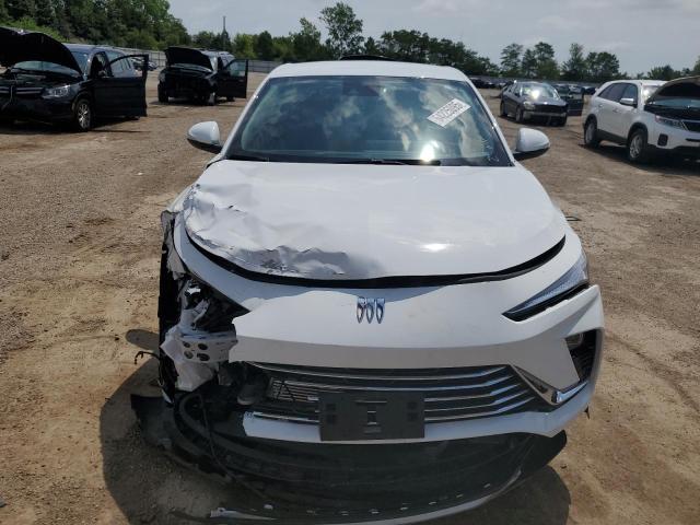 KL47LAEP9SB066338 - 2025 BUICK ENVISTA PREFERRED WHITE photo 5