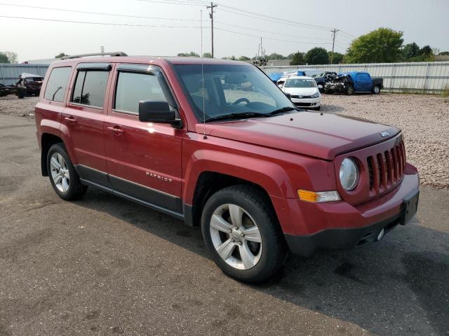 1C4NJPFB3GD690821 - 2016 JEEP PATRIOT LATITUDE RED photo 4