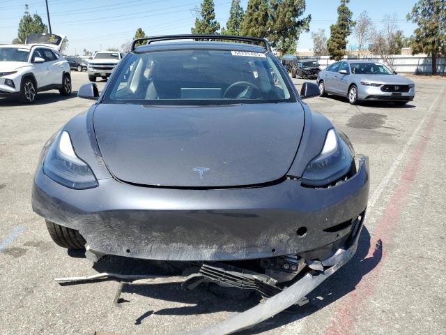 5YJ3E1EC1NF267308 - 2022 TESLA MODEL 3 灰色 照片 5