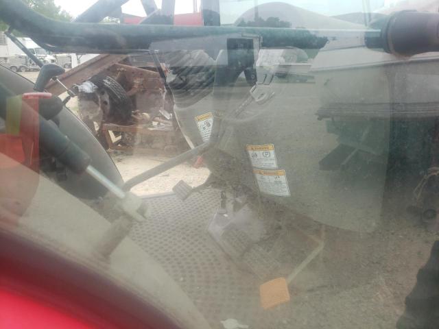 65GCJ00553 - 2016 MAHINDRA AND MAHINDRA TRACTOR RED photo 5