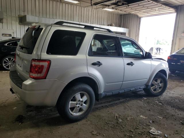 1FMCU9DG4AKC71383 - 2010 FORD ESCAPE XLT SILVER photo 3