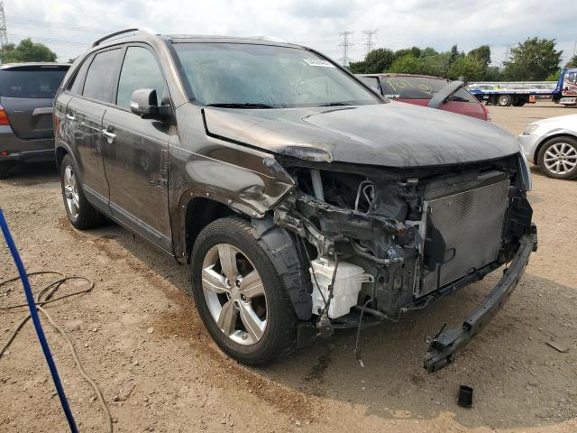 5XYKU4A23DG323754 - 2013 KIA SORENTO EX CHARCOAL photo 4