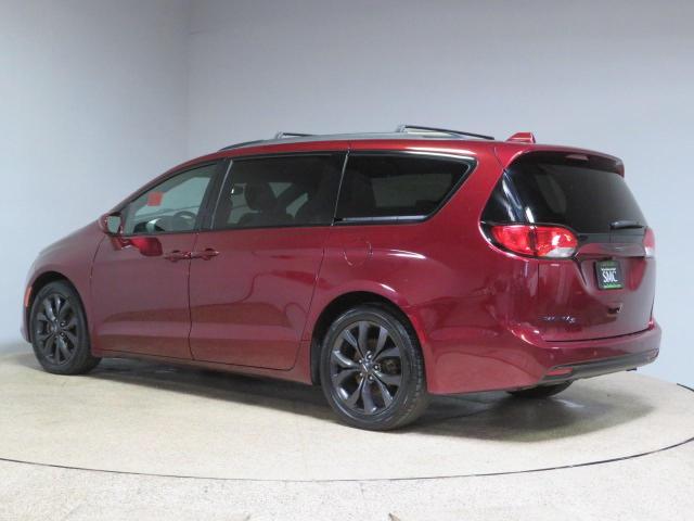 2C4RC1FG5JR333889 - 2018 CHRYSLER PACIFICA TOURING PLUS BURGUNDY photo 4