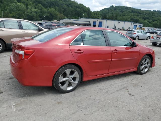 4T1BK1FK9DU531581 - 2013 TOYOTA CAMRY SE RED photo 3