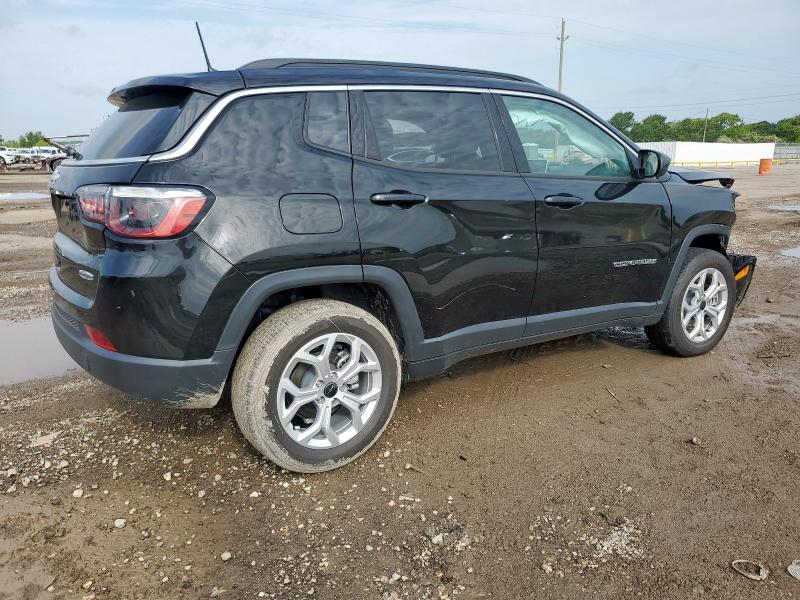 3C4NJDBN4ST535499 - 2025 JEEP COMPASS LATITUDE შავი ფოტო 3