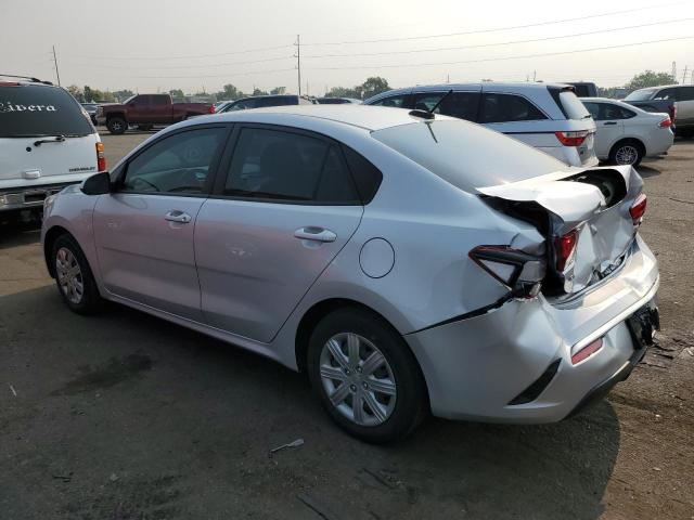 3KPA24AD3NE485885 - 2022 KIA RIO LX SILVER photo 2