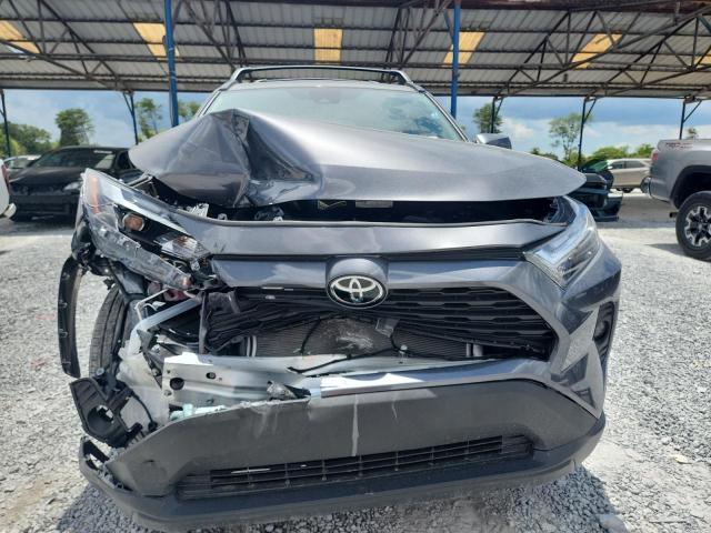 2T3W1RFV6RC295355 - 2024 TOYOTA RAV4 XLE GRAY photo 5