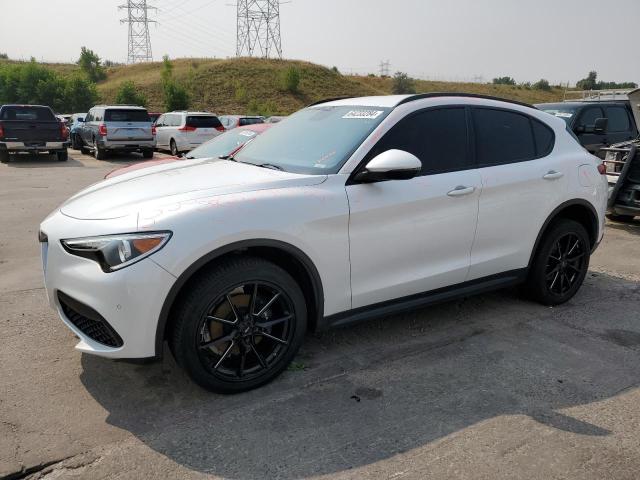 ZASFAKNN5J7B79319 - 2018 ALFA ROMEO STELVIO TI SPORT WHITE photo 1