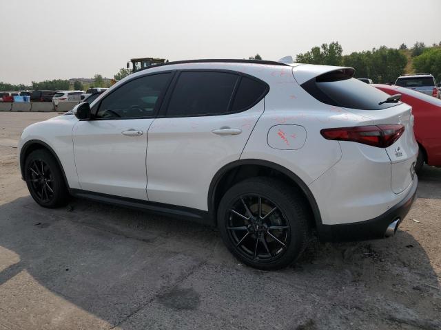 ZASFAKNN5J7B79319 - 2018 ALFA ROMEO STELVIO TI SPORT WHITE photo 2