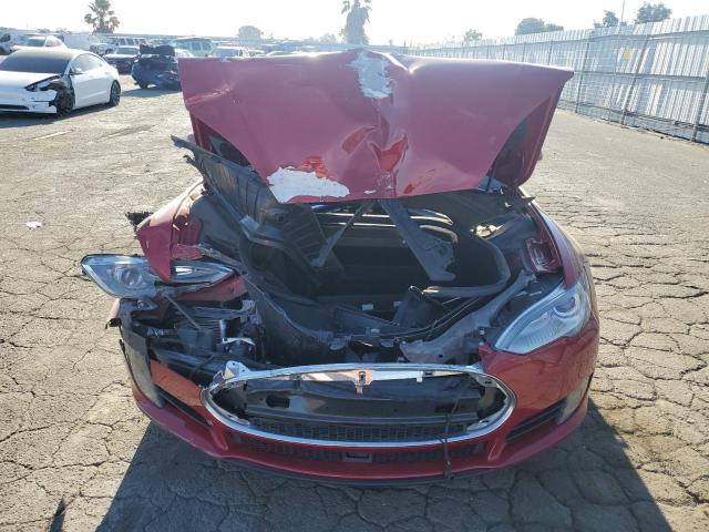 5YJSA1E14FF115191 - 2015 TESLA MODEL S წითელი ფოტო 5