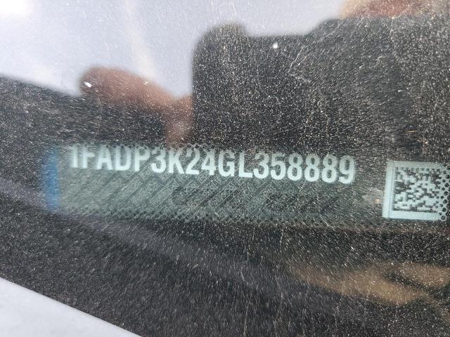 1FADP3K24GL358889 - 2016 FORD FOCUS SE BLUE photo 12