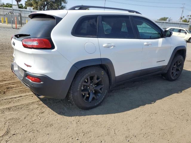 1C4PJMBS0HW588816 - 2017 JEEP CHEROKEE TRAILHAWK WHITE photo 3