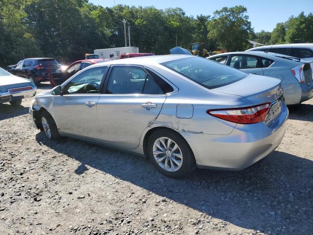 4T4BF1FK3GR522857 - 2016 TOYOTA CAMRY LE SILVER photo 2