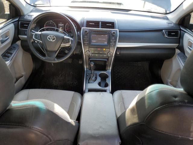 4T1BF1FK6HU322910 - 2017 TOYOTA CAMRY LE 灰色 照片 8