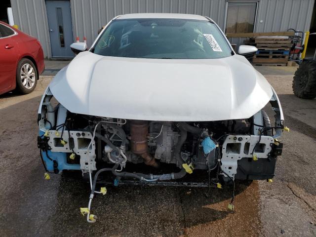 2HGFC2F80KH506275 - 2019 HONDA CIVIC SPORT WHITE photo 5